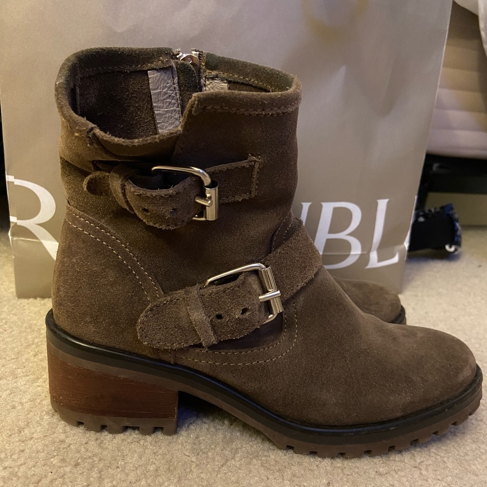 Steve Madden bootie